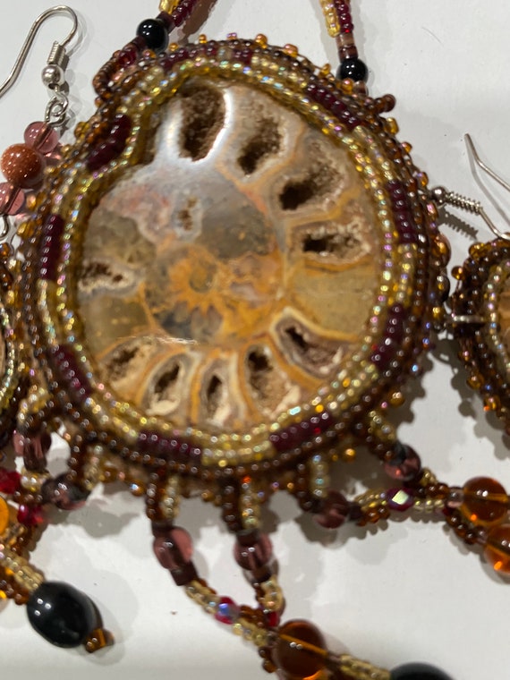 Beautiful hand beaded fossil pendant necklace and… - image 2