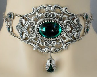 Emerald gem elegant gothic victorian silver choker