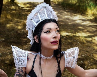 Set/2 pieces: White lace gothic victorian crown decorated with octagon crystals & White lace shoulder pads decorated with octagon crystals