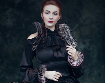 Elizabethan victorian rennaisance medieval ruff neck collar