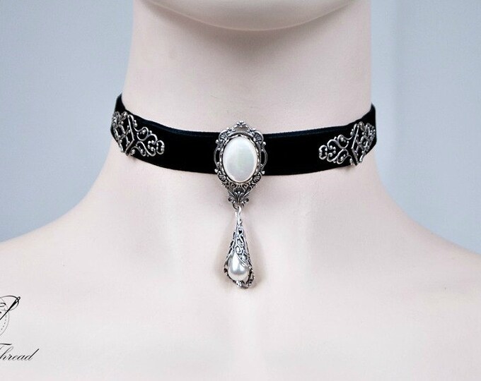 Black Velvet Gothic Victorian Choker With Mother of Pearl Gem - Etsy