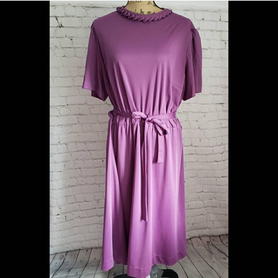 Vintage 2 Piece Purple Casual House Dress & Matchi