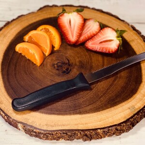 Round Wood Cutting Board & Serving Tray with Bark - Handcrafted Natural Tree Wood - Personalize It With Custom Text - Sealed with Vitamin E