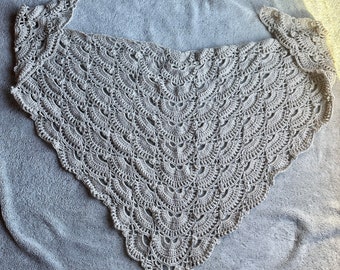 Stephanie’s Virus Shawl with a Twist