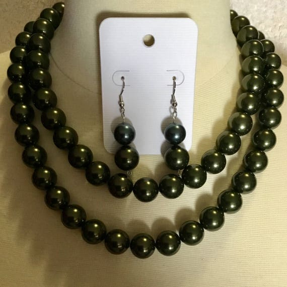 La’Faye Regal Designs by Dana, Dark Green 2 Strand Necklace, 3 Strand Bracelet and Earrings