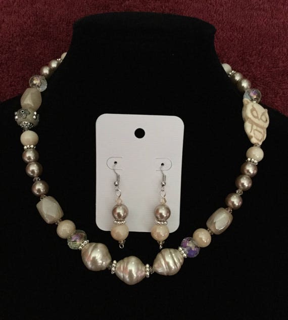 La’Faye Regal Designs by Dana Beige Owl Necklace & Earrings Set