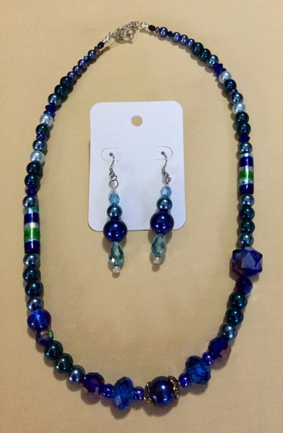 La'Faye Regal Designs by Dana Blue, Green & Baby Blue Necklace Set