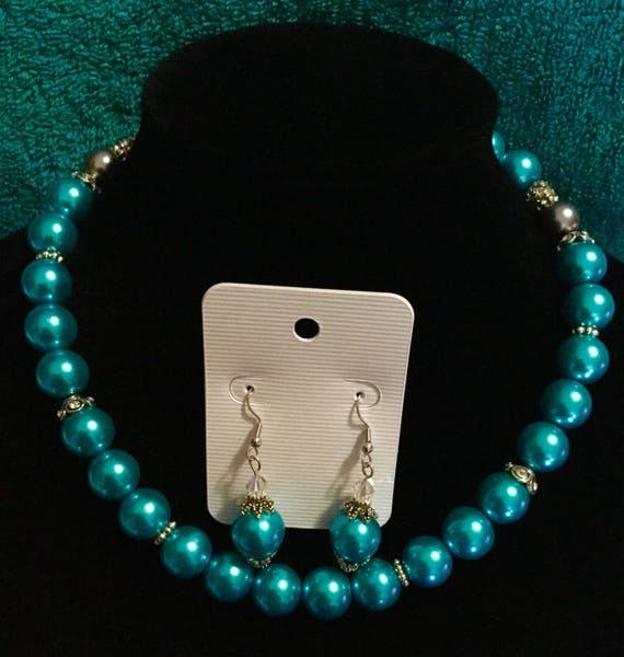 La’Faye Regal Designs by Dana Chunky Montana Blue Necklace & Earrings