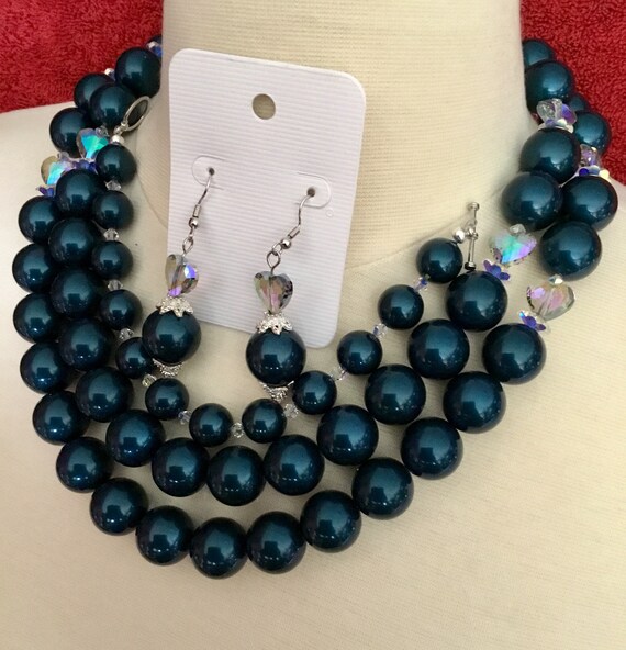 La’Faye Regal Designs by Dana, Petrol Pearl 2 Strand Necklace, Bracelet and Earrings Set