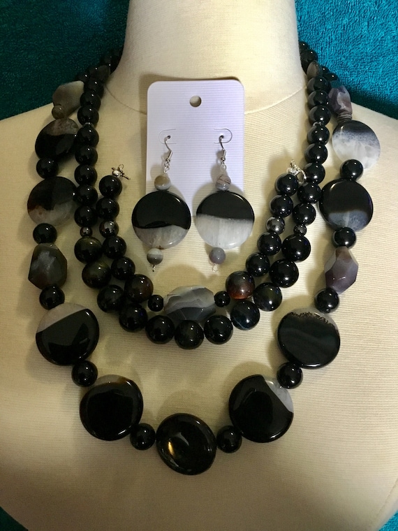 La’Faye Regal Designs by Dana, Black 2 Strand Stones & Tiger Eye Necklace, Bracelet and Earrings Set