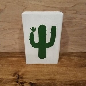 Cactus decor - cactus - Desert living - Arizona - green decor