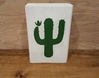 Cactus decor - cactus - Desert living - Arizona - green decor