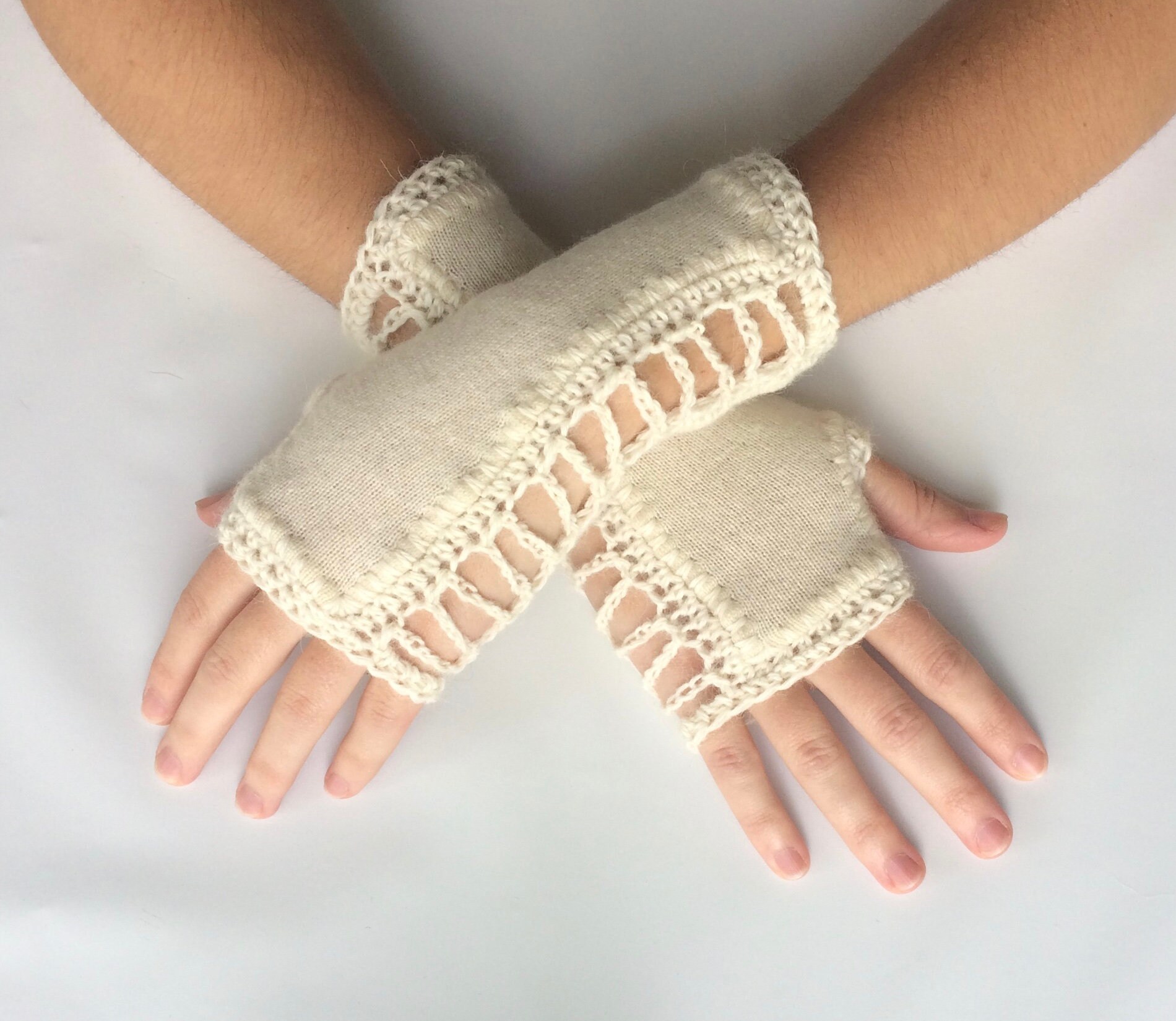 cashmere fingerless gloves