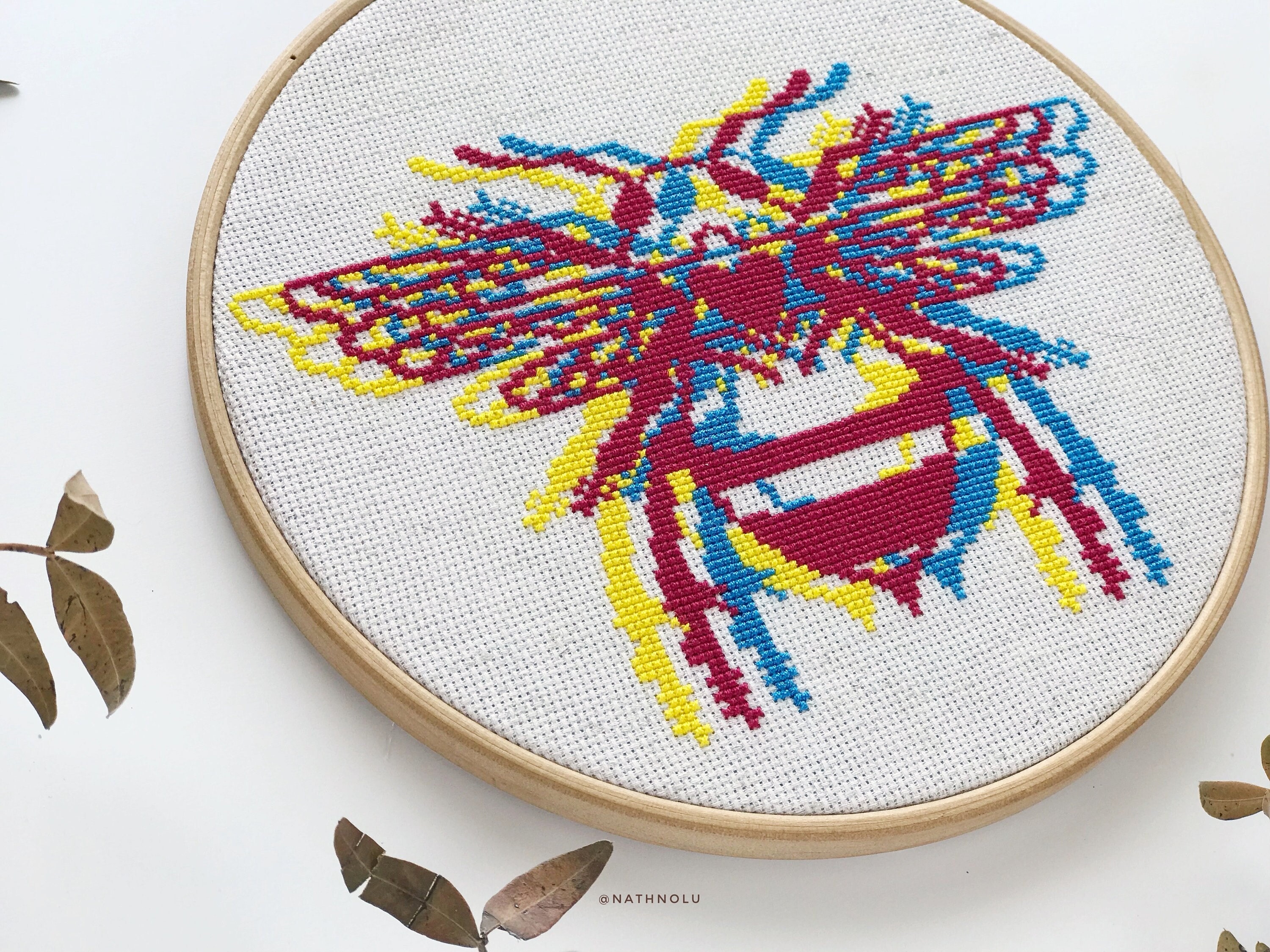 3D Bee Cross Stitch Pattern – Modern Insect Embroidery (PDF Pattern) - Etsy