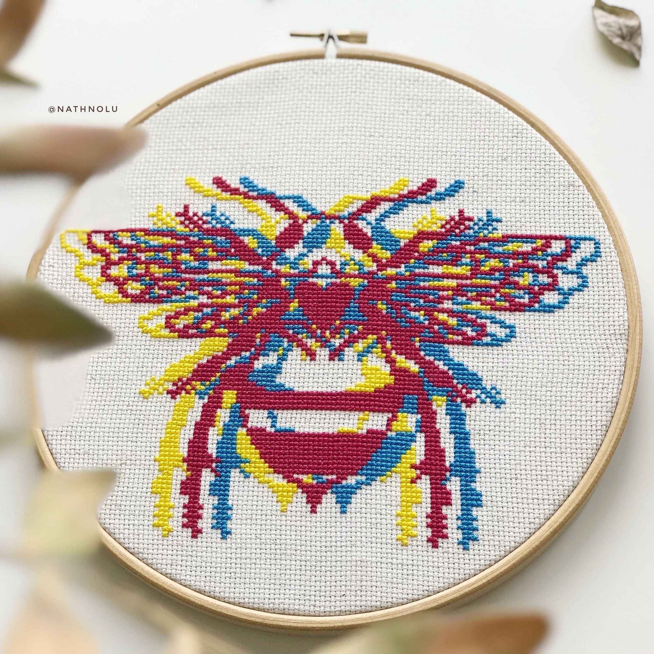3D Bee Cross Stitch Pattern – Modern Insect Embroidery (PDF Pattern) - Etsy