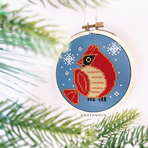 Weihnachten Kardinal Ornament Kreuzstich Muster PDF - Instant Download, niedlicher roter Winter Vogel, Schneeflocken, festliche Stickerei, Urlaub Dekor