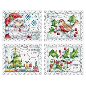 Könnte beinhalten: Vier Kreuzstich-Weihnachtsbriefmarken. Eine zeigt den Weihnachtsmann, eine andere einen Vogel auf einem Stechpalmenzweig, eine dritte einen Weihnachtsbaum mit Geschenken und die letzte Stechpalmenbeeren. Jede Briefmarke hat eine "25. Dezember"-Postmarke.