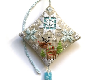 Winter Deer Ornament - Cross Stitch And Hardanger Pattern - Durene J Cross Stitch - DJE1060