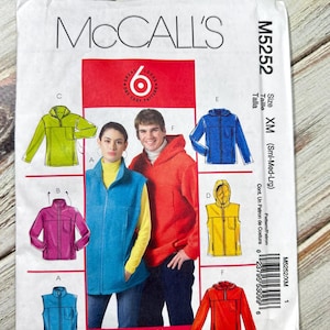Unisex Jacket & Vest Sizes S-L (34-44). Hooded, Pullover, Pockets, Mens Womens, zipper fleece. Paper Sewing Pattern McCalls. New Uncut M5252