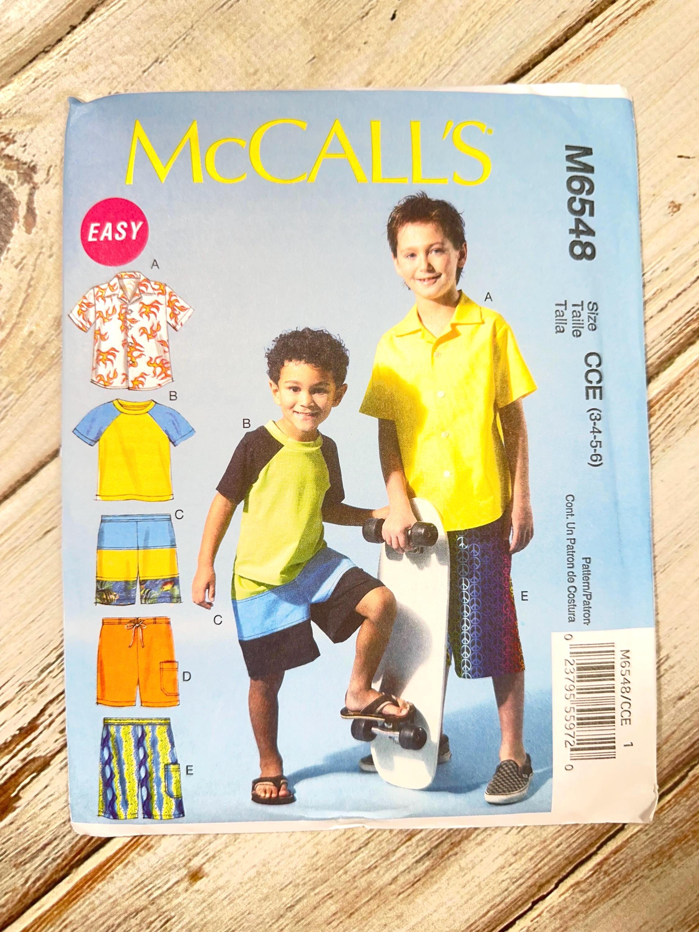 子供服サイズ3～6。幼児用男の子用シャツ、ショートパンツ、プル
