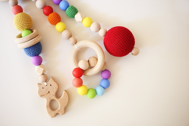 hanging baby gym toys