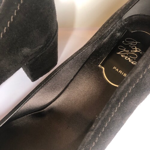 Roger shops Vivier vintage brown Daim shoes