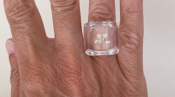 Courrèges vintage ring plexi Courrèges vintage rin