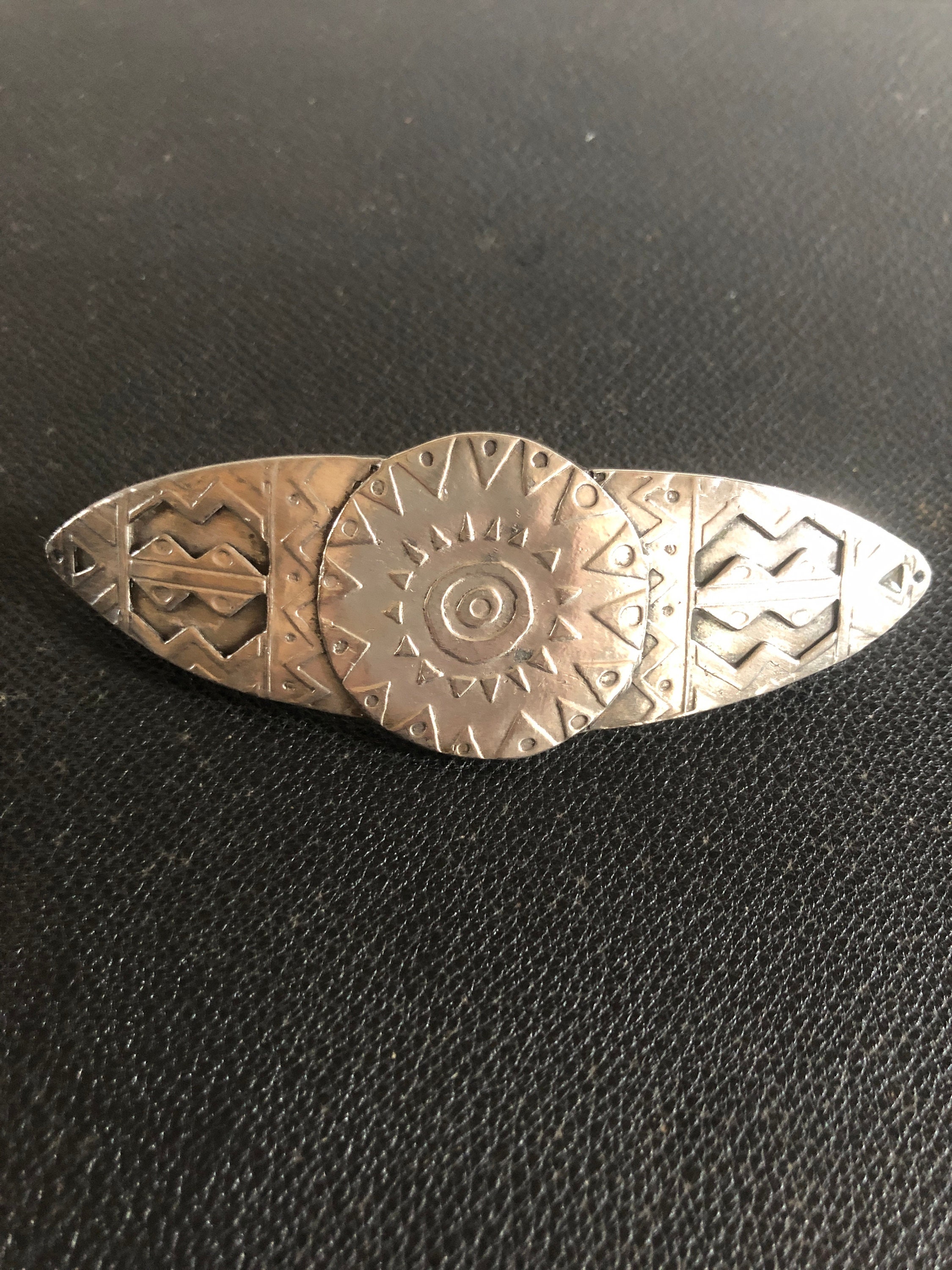 Scooter Paris Large Silver Barrette Ethnic Patterns Vintage  display picture 1
