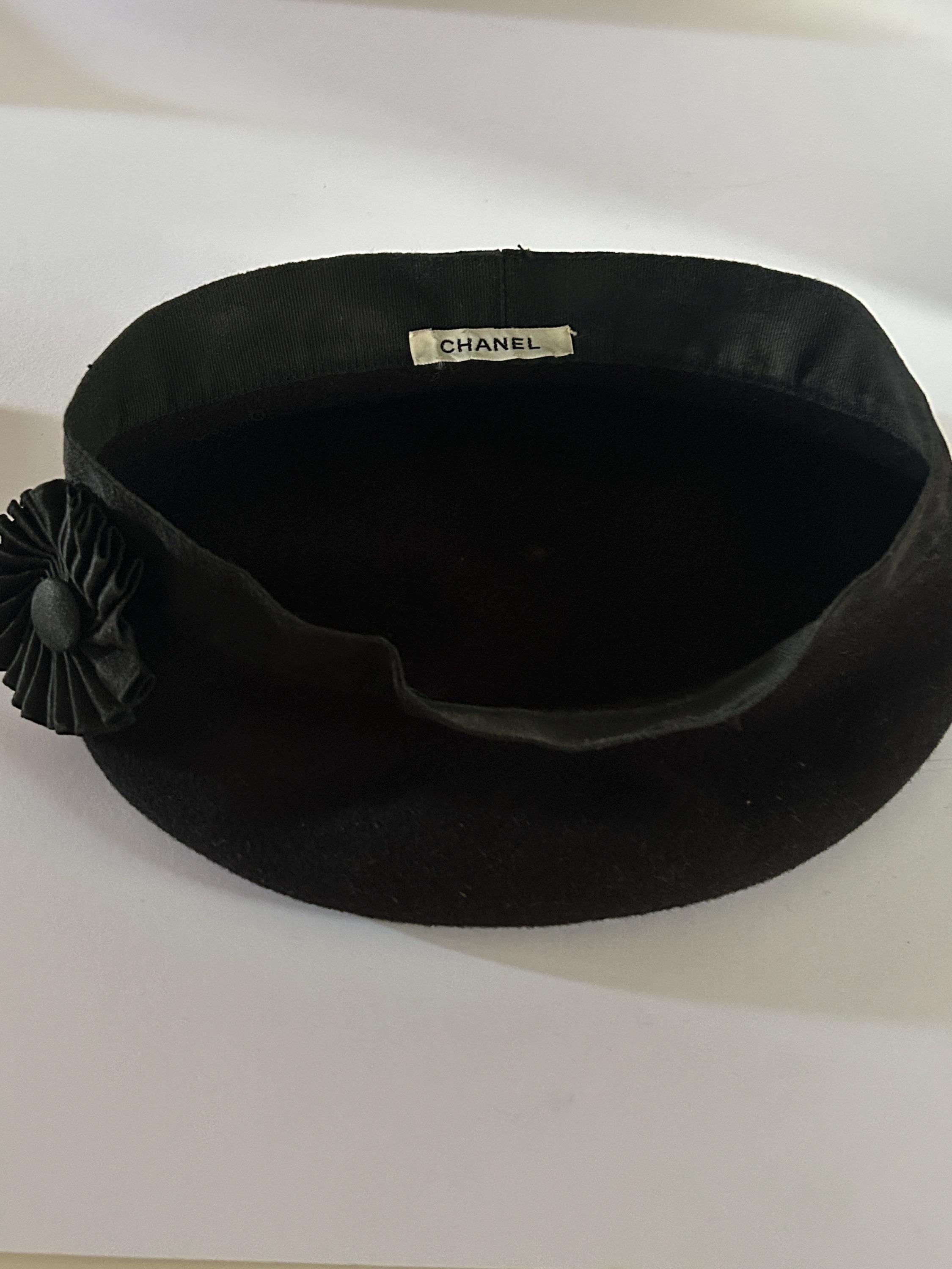 Chanel Brown Beret, Headband Size 57cm Headband - Felt & metal, beige, brown, black & golden  main image 4