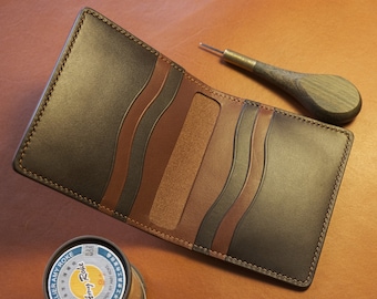 Modern Bifold Wallet / Full grain vegetable tanned leather wallet / Unisex handcrafted wallet