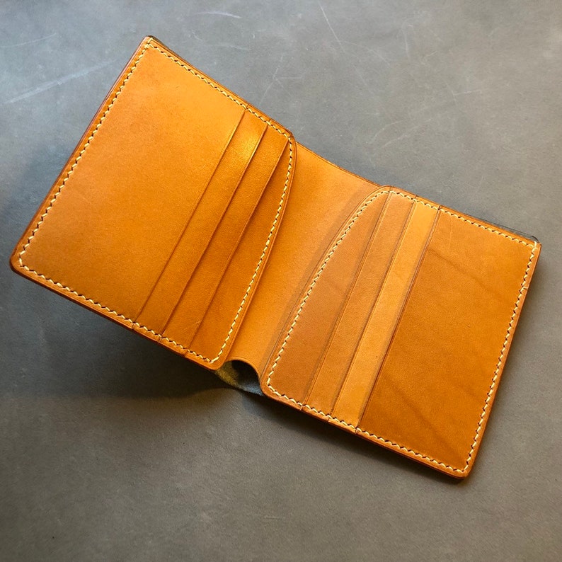 Vertical bifold wallet / Full grain billfold wallet | Etsy