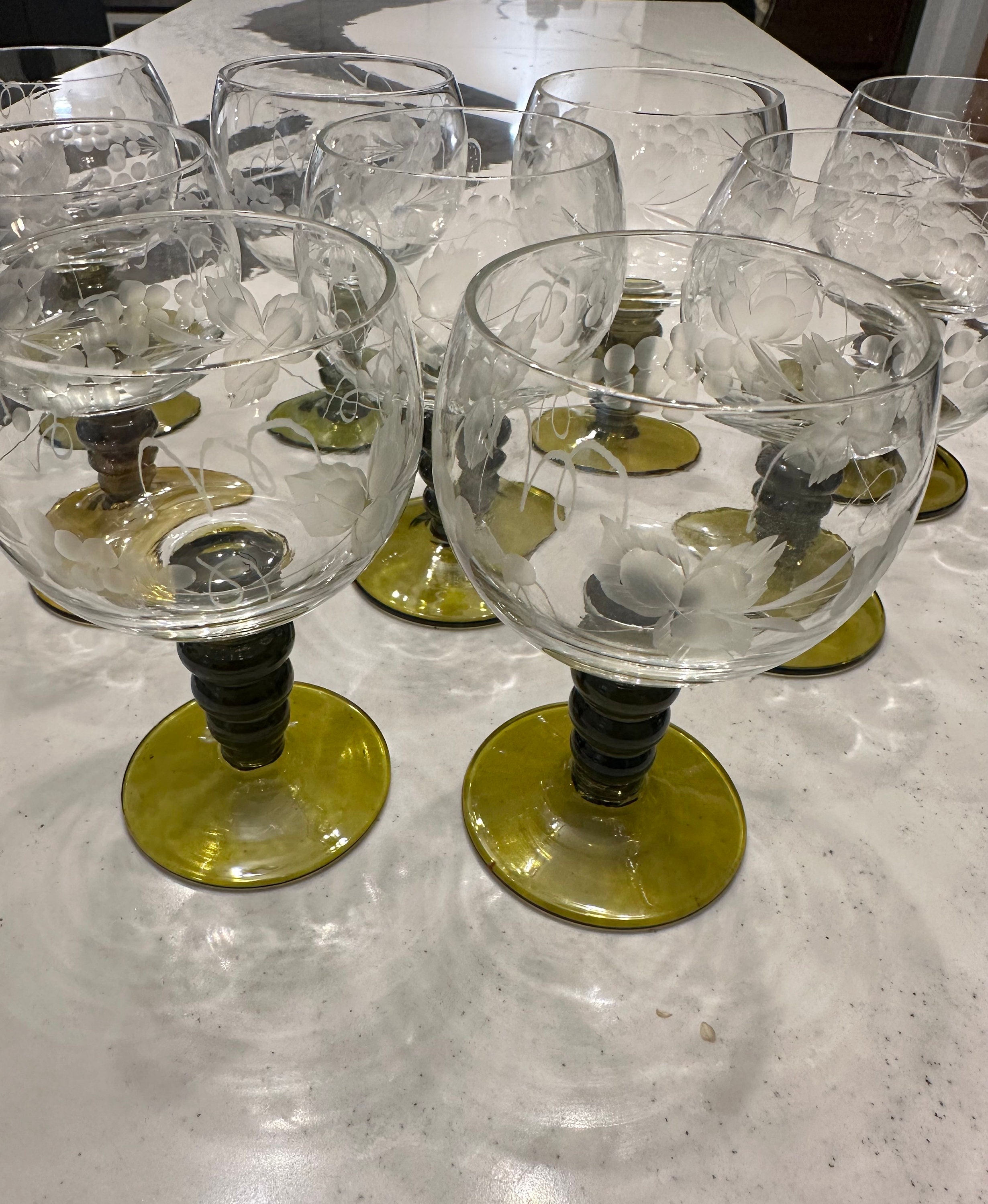 Vintage Green Bubble Bottom Stem Wine Glasses/vintage German
