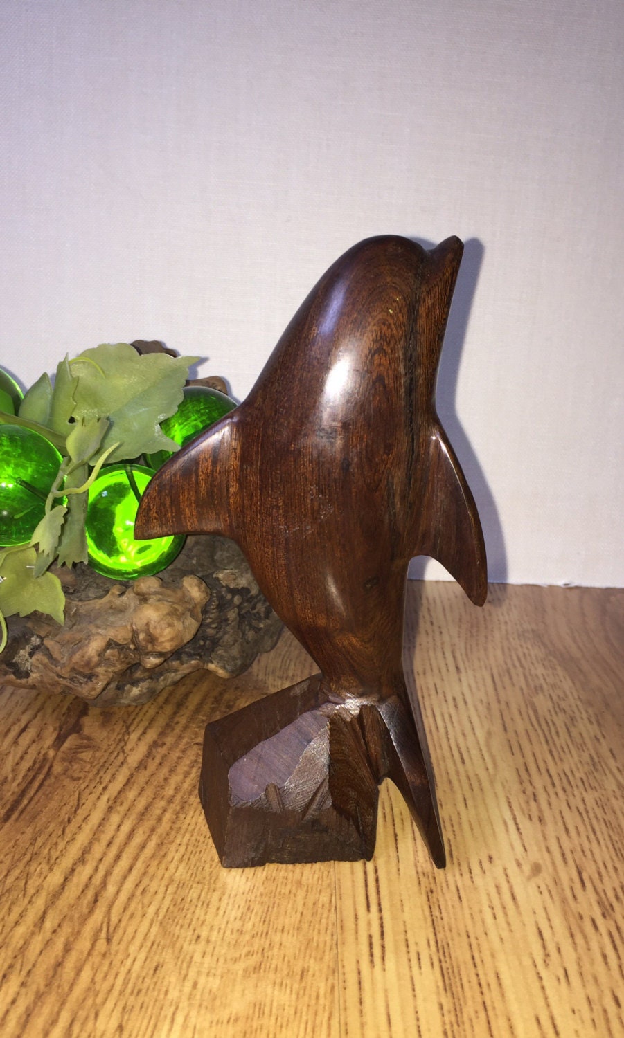 Sculpture de dauphin / statue / statuette / figurine || Socle en bois