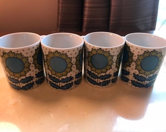 Vintage Made in Japan Coffee Mugs set of 4
