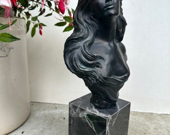 Austin Production Camille Alice Heath Woman Bust/vintage Austin
