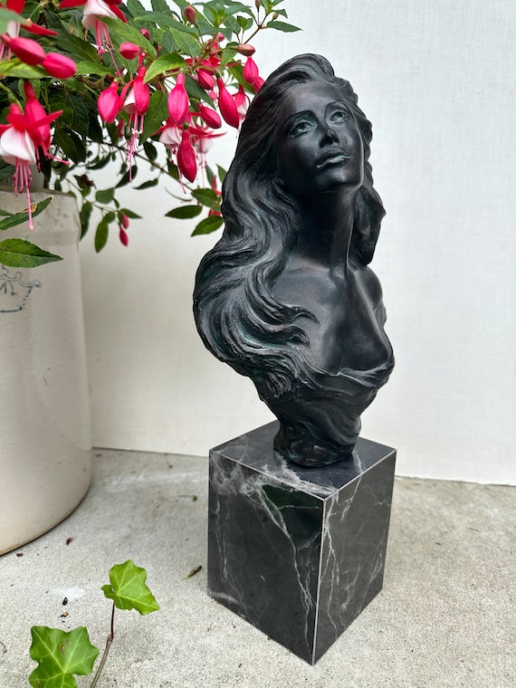 Austin Production Camille Alice Heath Woman Bust/vintage Austin