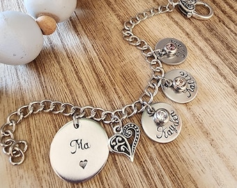 Personalized Mother Bracelet, Gift For Mom, Name Charm Bracelet, Jewelry Ideas for Mom, Chain Bracelet For Mom, Christmas Gift For Mother