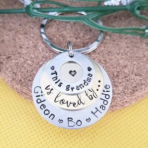 Personalized Grandma Gift, Grandma Keychain, Gift for Grandma, This Grandma is Loved By Keychain, Mother&#39;s Day Gift, Nana Keychain,Nana Gift
