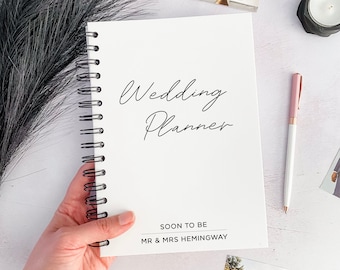 Personalised Minimalist Wedding Planner - Engagement Gift - Wedding Organiser Book - Engaged Present - Gift for Her, Personalized Bride Gift