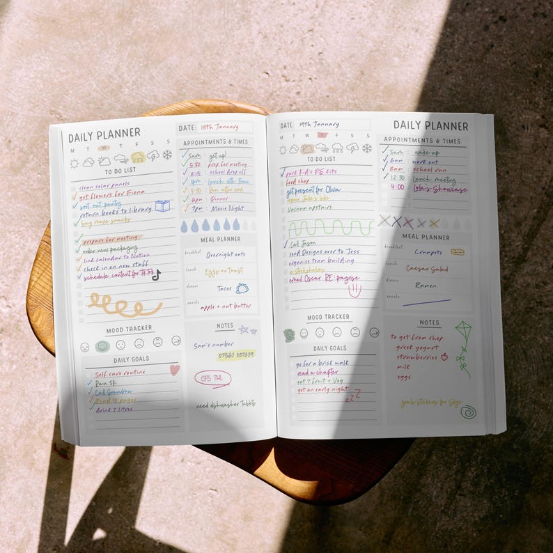 Personalised Daily Planner | A5 Undated Weekly & Daily Organiser | Custom Journal + Gift for Her image 1