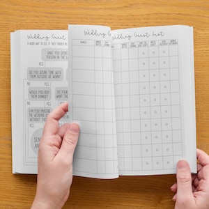 Personalised Wedding Planner | Engagement Gift for Bride | Wedding Organiser & Planning Book image 8