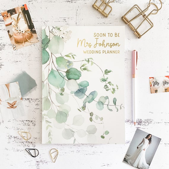 Engagement Gift/ Bride to Be Gift for Her-Hard Cover Pockets & Gift Box Future Mrs Wedding Planning Book Checklist Wedding Planner Book and Organizer for The Bride 2022 