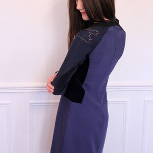 Long sleeves dress in cut-out wool. navy blue and purple image 5