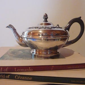 Vintage Silver Plated Teapot: EP Copper, Bakelite Handle, 4-Cup