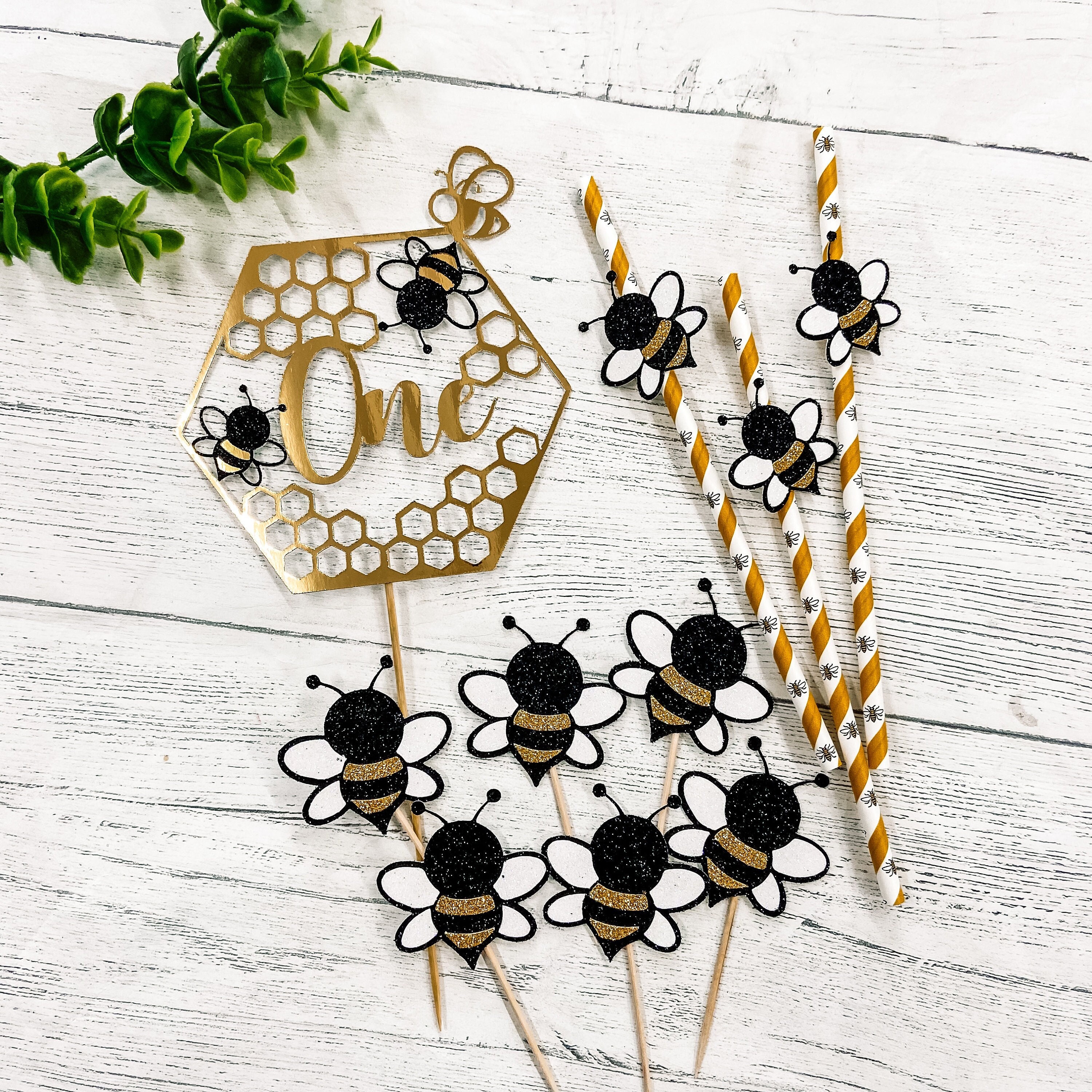 Gold Bee Inspired Straw Topper