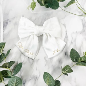 Personalised Bride White Satin Hair Bow Bride to Be Future Mrs Soon to be Mrs Hen Party Veil Gold