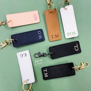 Personalised Inicial Faux Leather Keyring Clip, Monogrammed Faux Leather, loop car Keychain, Key Ring