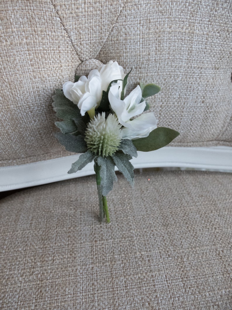 White and green silk wedding buttonhole boutonniere.