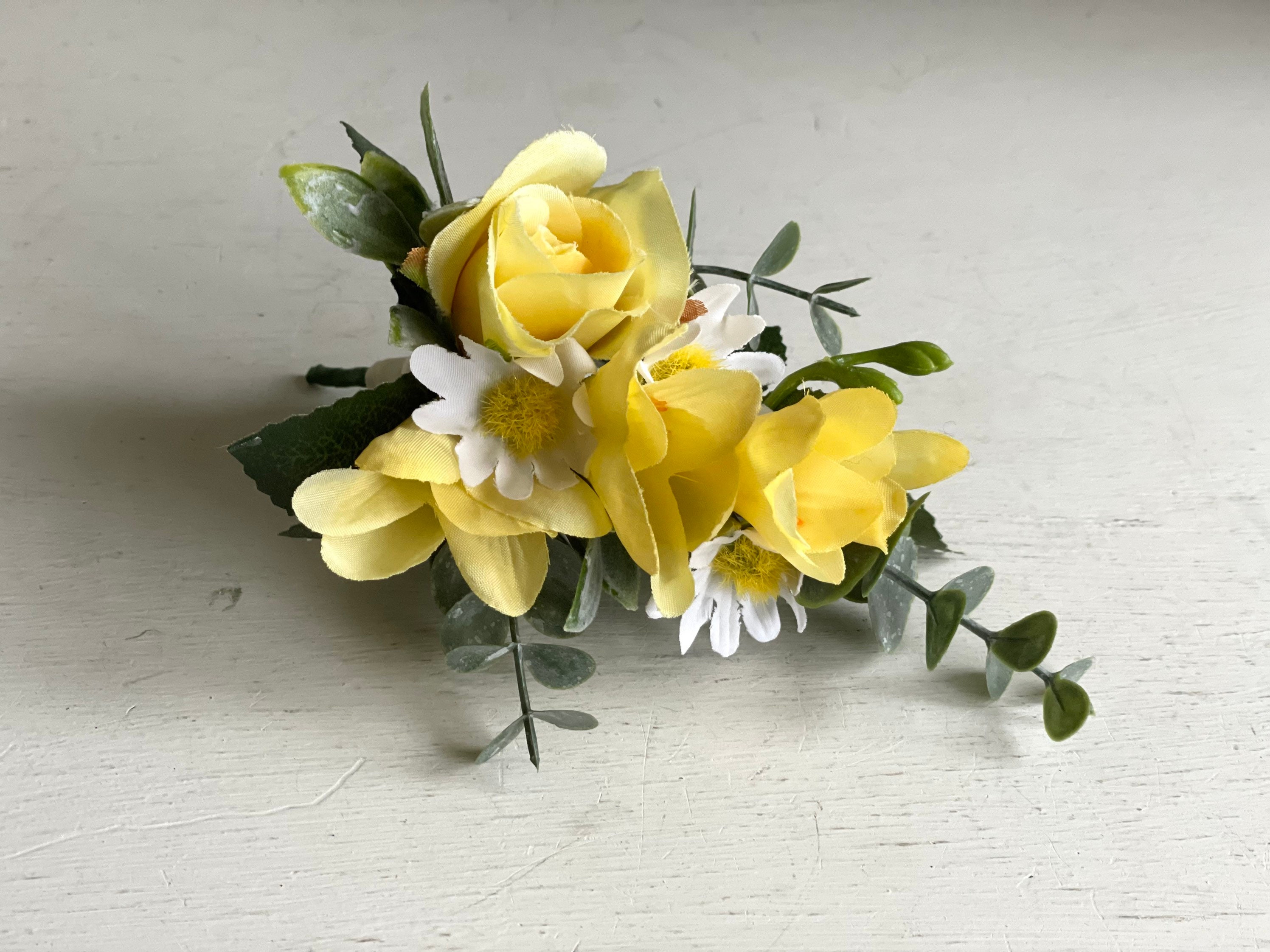 Fleurs de mariage en soie jaune et blanche corsage. Freesia et - Etsy France