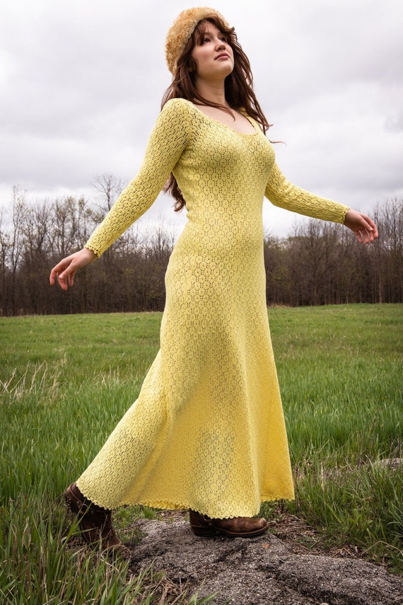 1970s Vintage Yellow Crochet Scoop Neck Long Slee… - image 1